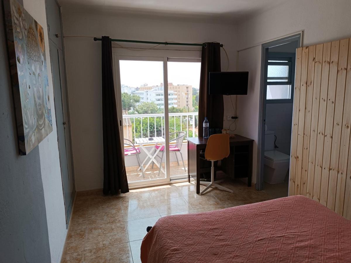Hostal Belgica Palmanova 외부 사진