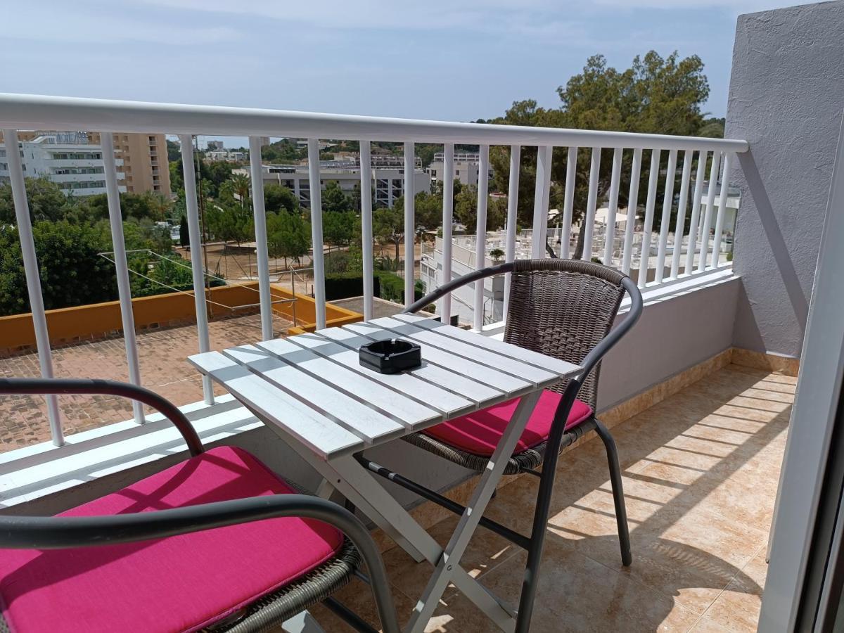 Hostal Belgica Palmanova 외부 사진