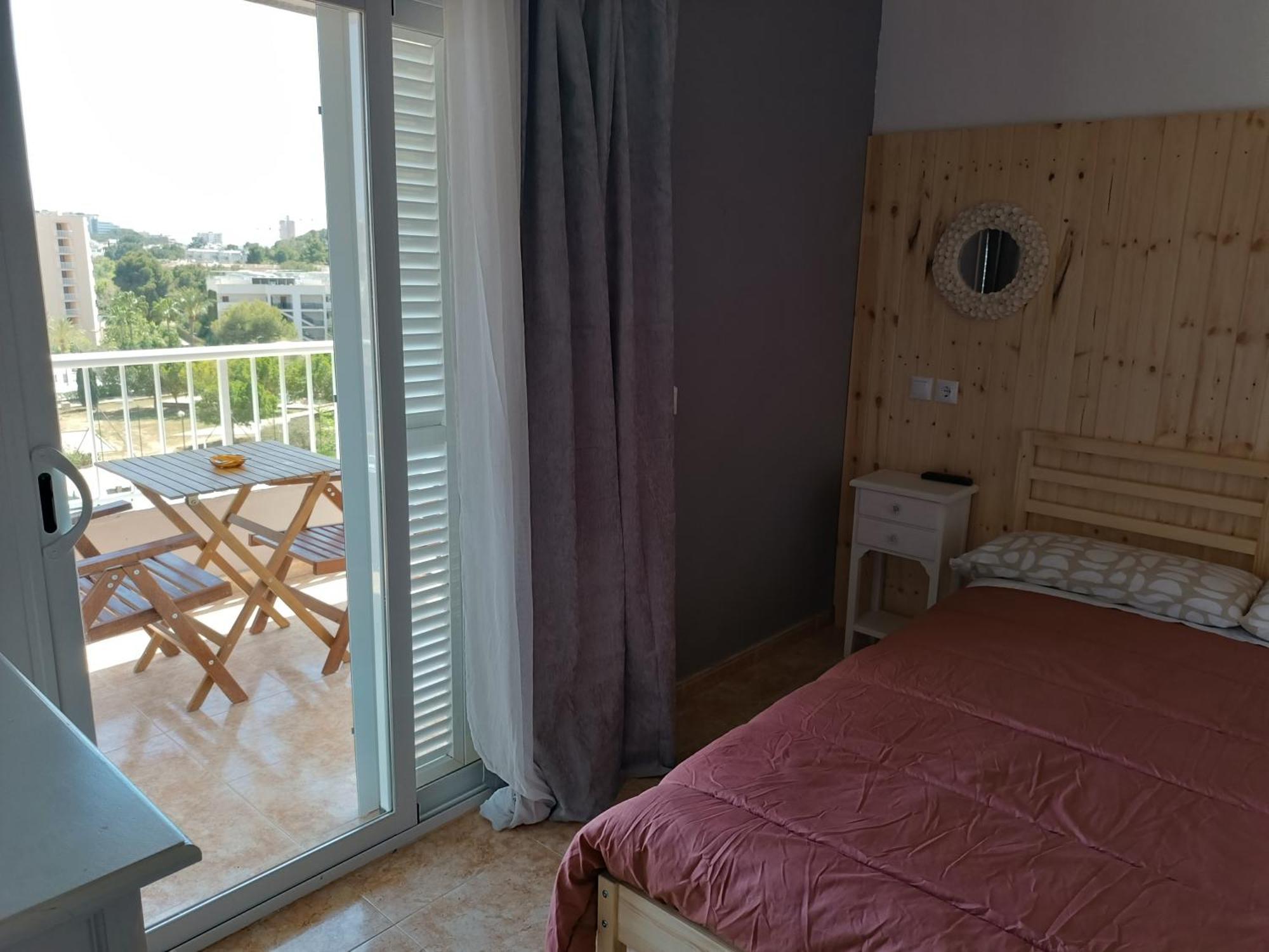 Hostal Belgica Palmanova 외부 사진