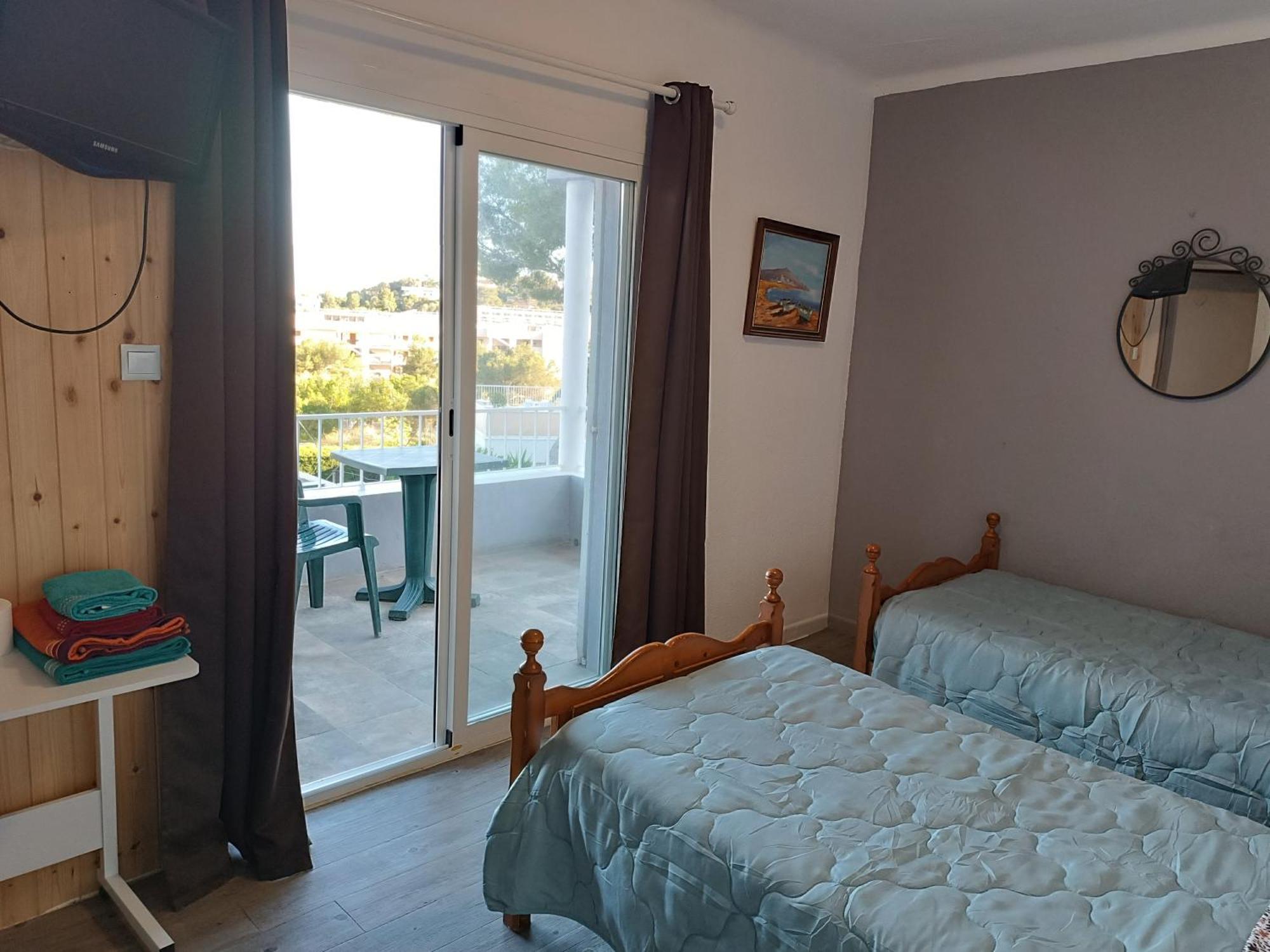 Hostal Belgica Palmanova 외부 사진