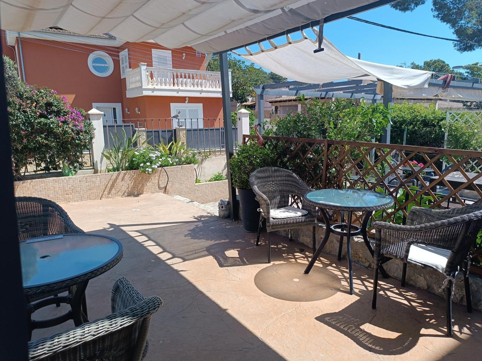 Hostal Belgica Palmanova 외부 사진